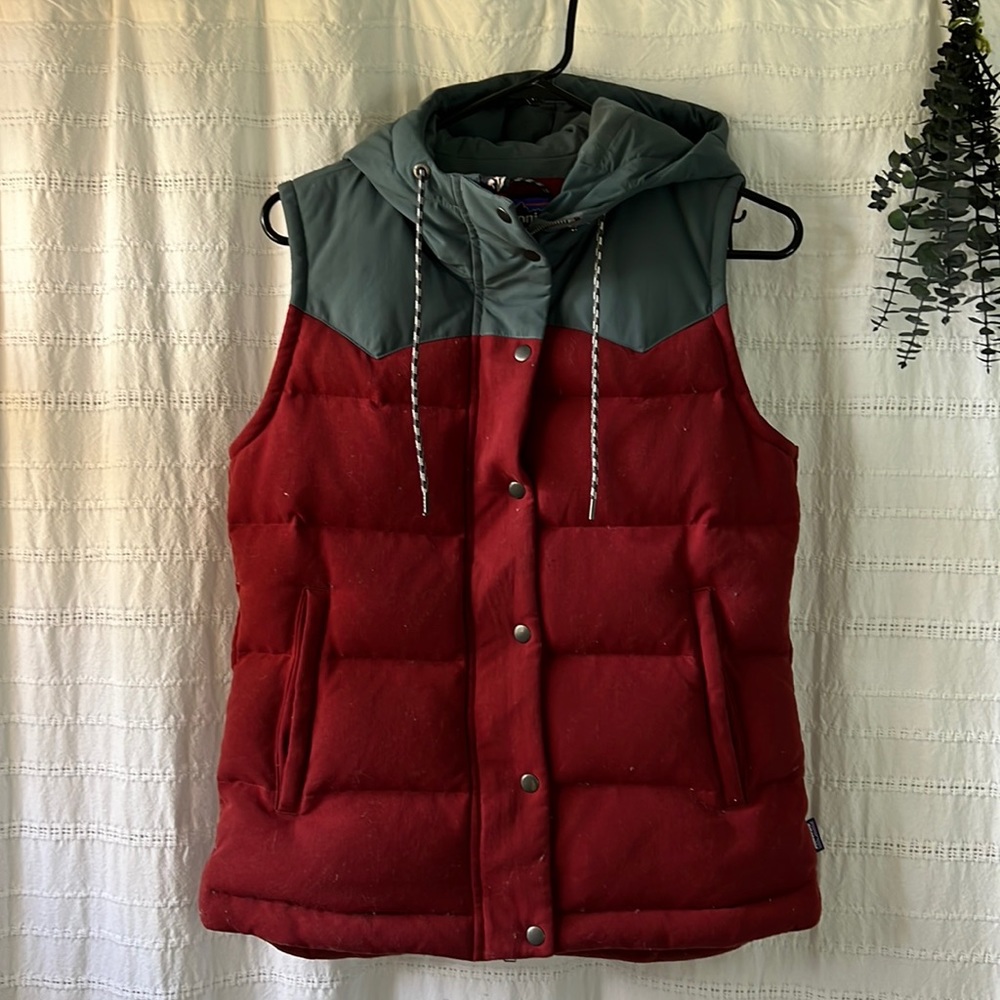 Patagonia Patagonia Bivy Hooded Vest Red Mushroom